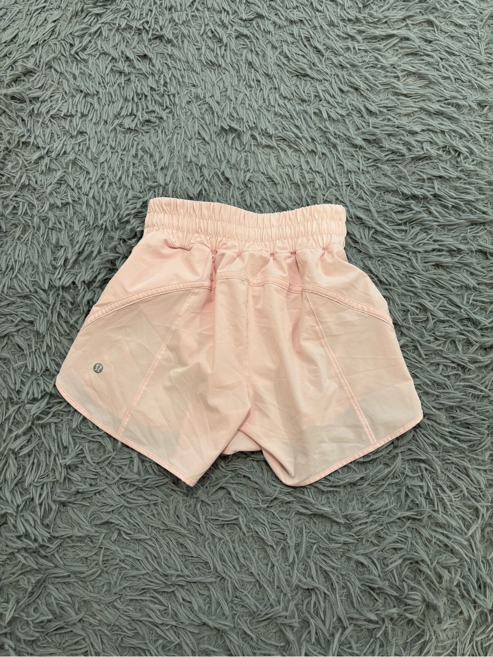Lululemon Hotty Hot High-Rise Lined Short 5” Women’s Size 2 Strawberry Milkshake